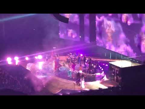 Kylie Locomotion Leeds First Direct Arena 4.10.18