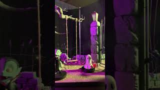 Download lagu Monsterpalooza Museum: Whisper the Ghost and Milicent the Vampire mp3