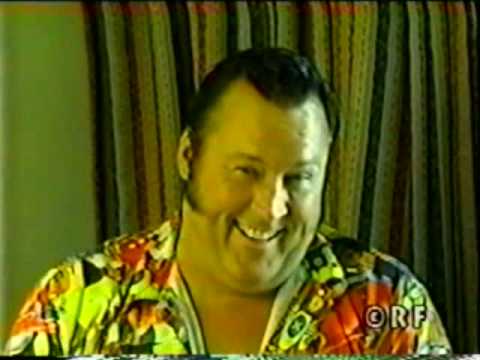 Honky Tonk Man shoots on religious wrestlers (Hilarious)