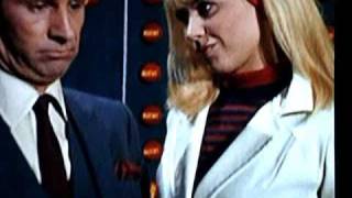 Nice " KAOS " Girl 2 / 2 - Zoom x 2