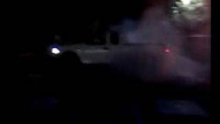 preview picture of video 'burnout in 2001 f150'
