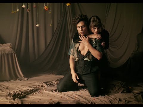 AWGUST, Sofia Reyes - Never (Official Music Video)