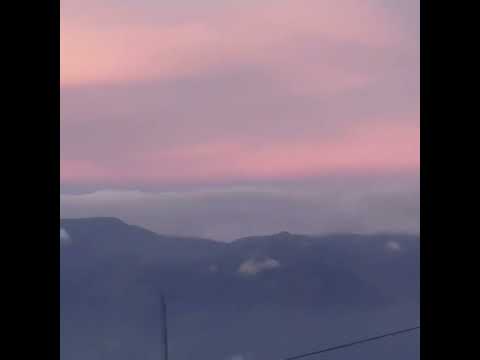 ESCRIBEN ✏️ Hermoso atardecer hoy martes desde Toledo Norte de Antioquia saludos. 🙋‍♀️