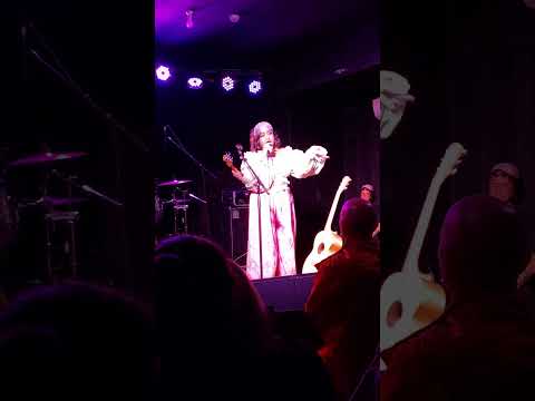 Emily Wurramara ❤️🖤💛