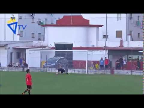 Golazo de David Sánchez para el Cádiz desde su propio campo
