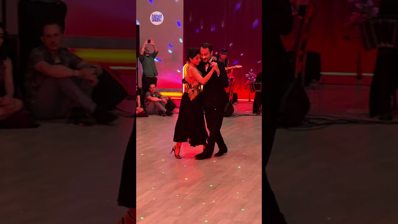 Lorena Tarantino & Gianpiero Galdi dance to "Gipsy Vals", live by El Cachivache Quinteto (9/13)