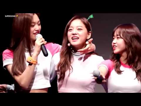 I.O.I (아이오아이) - hold on (잠깐만)