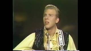 Hank Williams, Jr - Standing In The Shadows LIVE 1966 (Full Video)
