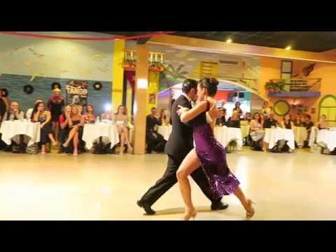 Neri Luciano Piliu y Yanina Quinones