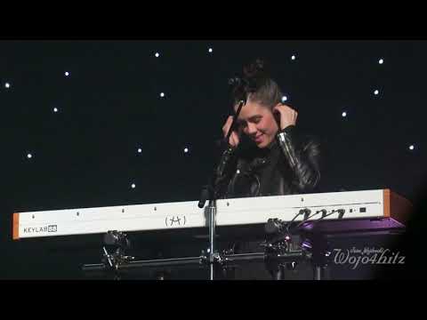 19/23 Tegan & Sara- Friday Night Vibes @ Moore Theatre, Seattle, WA 10/27/17