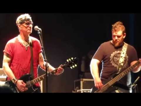 Metāla sirds -LĪVI un Buks