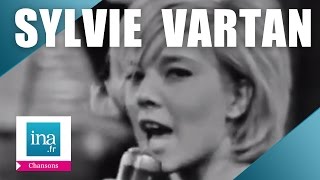 Sylvie Vartan "Le Loco-motion" (live officiel) | Archive INA