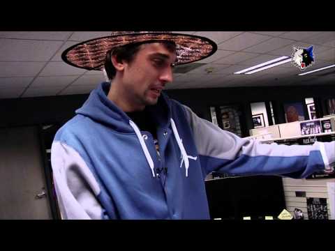 Alexey Shved Goes Trick or Treating!