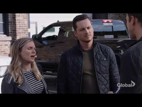 Halstead notices uneasy tension between Upton & McGrady I Chicago P.D 5.06