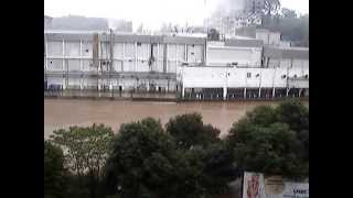 preview picture of video 'Enchente em Videira (SC) próximo a BRF'