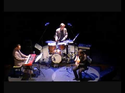 Johnny Branchizio Trio a l'Auditori de l'Ateneu de Banyoles (01/10/2010)