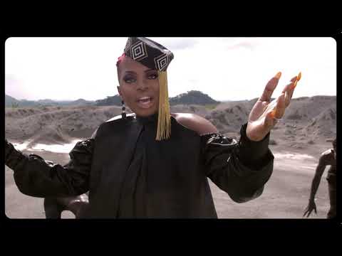 Rutendo Jackie - Mbereka (ft Victor Stot) [Official Video]