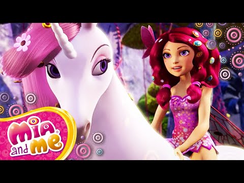 Mia Can Talk To Unicorns! - Mia and me - Season 1🦄🌈