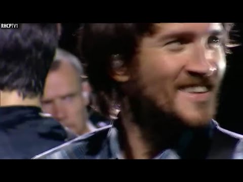 John Looks To Josh Like "I'm Proud Of You" And Flea Gives The Same Shocked And Proud Look!