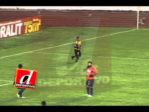 FÚTBOL BOLIVIANO: The Strongest Vs. Universitario (2)(1) - Fecha 15, Torneo Clausura 2012.mpg