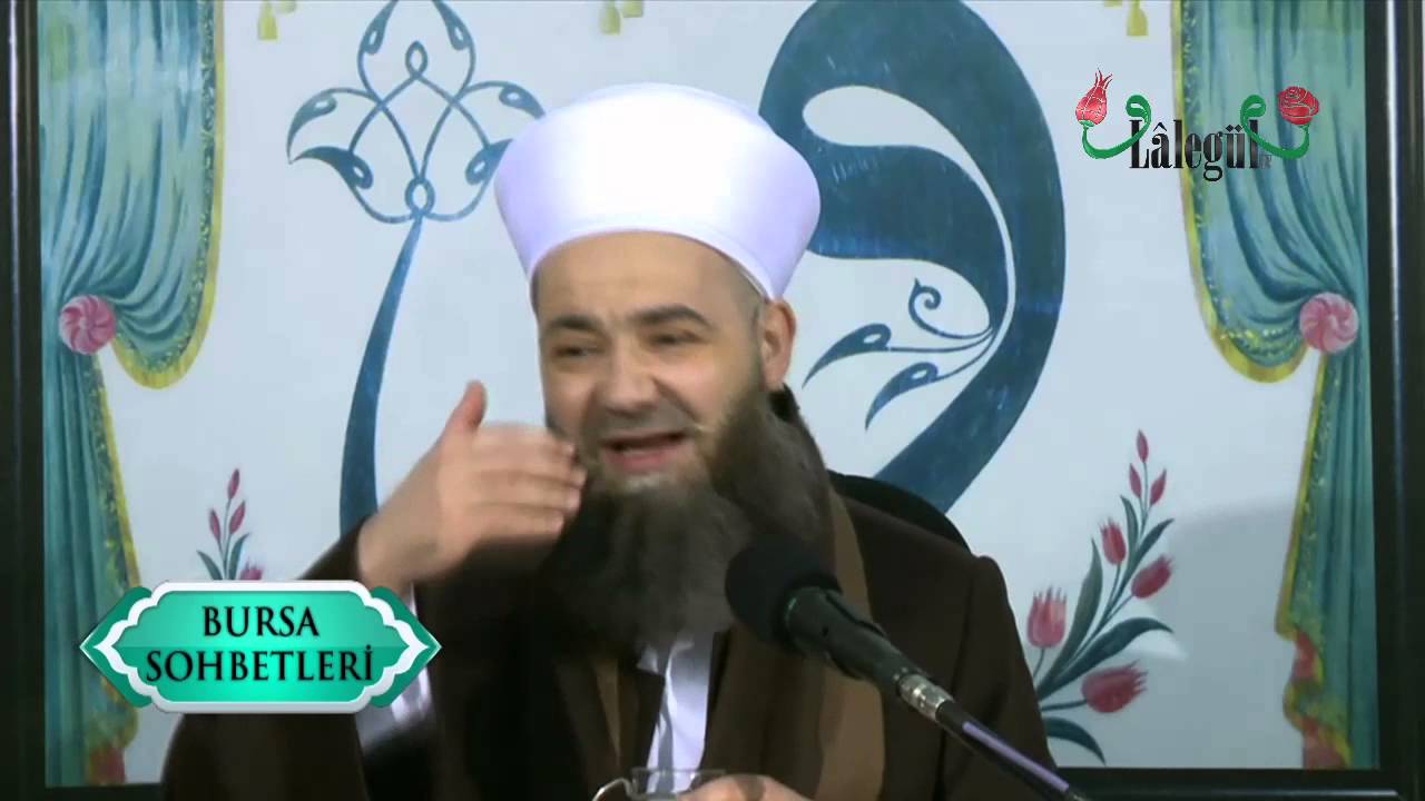 Noel Babayı Bırakın! Cübbeli Ahmet Hoca'ya Takılın En Azından Millî