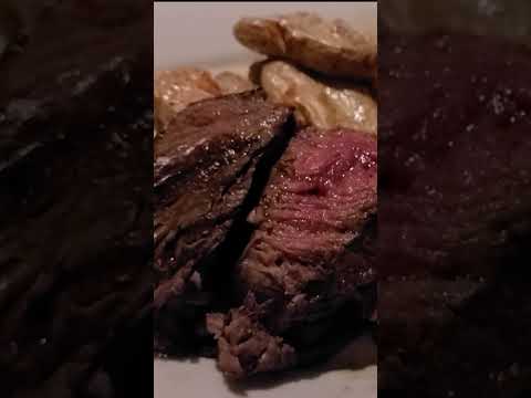 Bife de 3 pratos por US$ 29 na Times Square!