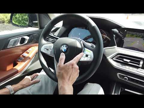 How Do You Use Park Assist on Your 2022 BMW X7?