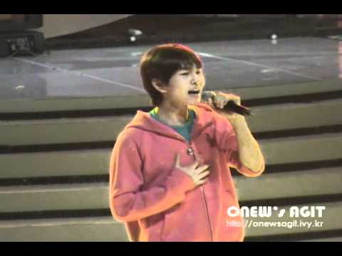 [Fancam] 081114 SHINee Onew - Amigo Rehearsal