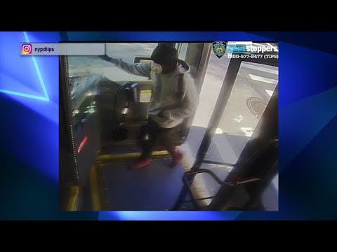 NYC Manhattan NYPD Seeking Suspect Who Pepper Sprayed An MTA Bus Driver