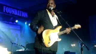 Guitar Slim Jr at Jazz Fest 2010 04-22-2010 Looking For That Good Thing