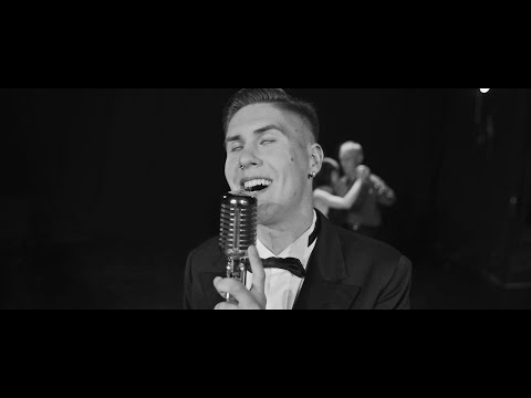 Video thumbnail for Introduction (El Tango De Roxanne Remix)