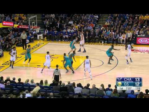 Kemba defense - Curry blow-by (2016.01.04)