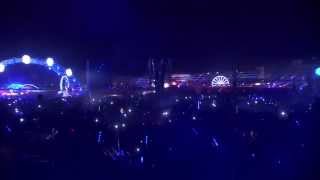 Rune RK - Calabria (Firebeatz Remix) [Tiësto Live @ Electric Daisy Carnival 2014]