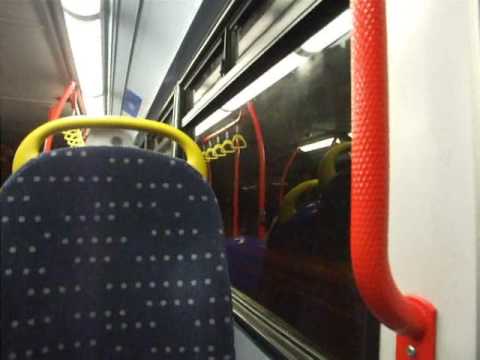 Overrevving Trident YN51 KVX with full kickdown - 9764 (Abellio London)