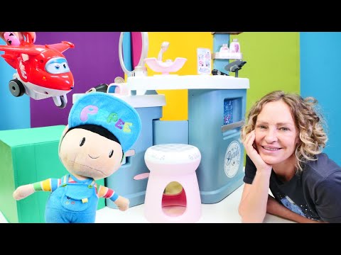 Nicoles Grüne Box - Der Schönheitssalon - Spielzeugvideo für Kinder