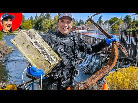 I Found 1950's Radio Flyer Scooter & 1960's Electric Organ in River while Scuba Diving Video