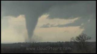 preview picture of video 'Hammon, OK Tornado- March 8th, 2010 Part 1'