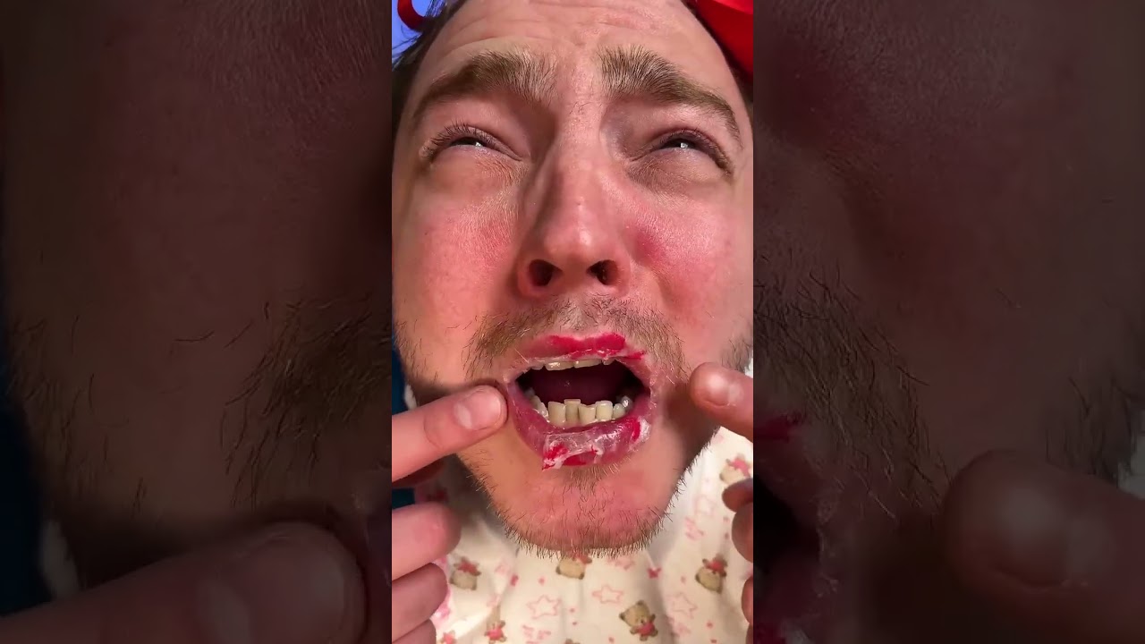 Hilarious Makeup Trick You Won't Believe! 😂💄 #funny #makeup #diy