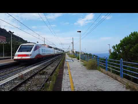 ES 35630 (FRECCIABIANCA 8872) Reggio Calabria C.le - Roma Termini