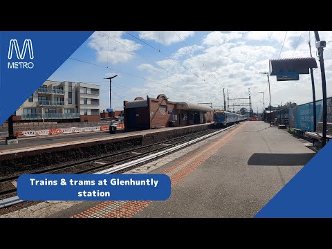 Trains and Trams at "old" Glenhuntly station