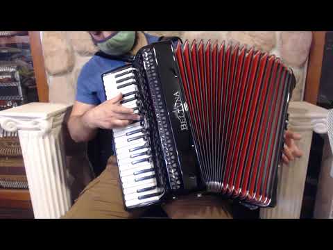 BELTSTUIVM120CB - Black Beltuna Studio IV Compact Piano Accordion LMMM 41 120 $6999