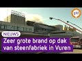 Zeer grote brand op dak van steenfabriek