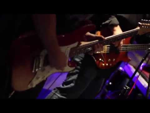 Dan and The Underdogs -Tell me Why - Live Bootleg!