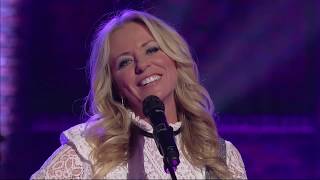 Deana Carter Performs &quot;Did I Shave My Legs For This&quot; | Huckabee