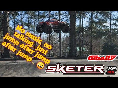 Team Corally Sketer 4s Jumps - no music, no talking 😁. Just good ole chassis slapping fun!