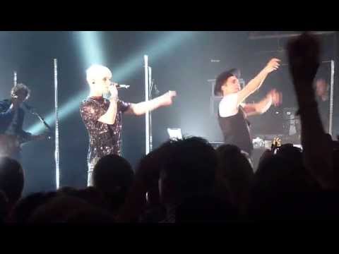 Mark Owen 09 Heaven's Falling feat Jake Emlyn (Shepherd's Bush Empire 13/06/2013)