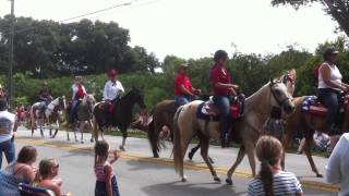 preview picture of video 'Horse in 2014 Geneva Florida 4th of July Parade'