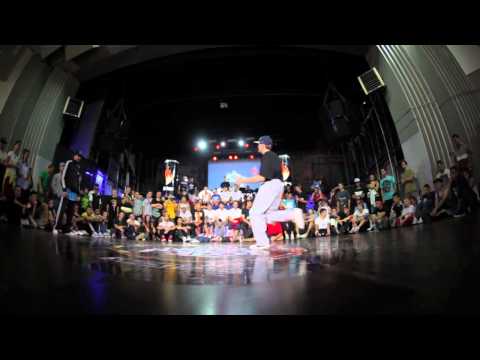 UZEE ROCK VS Lussy Sky @ BURN BATTLE SCHOOL 2012