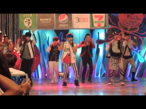 [Fancam] 290413 SUPERMAN - Evo Nine at Saranair Show