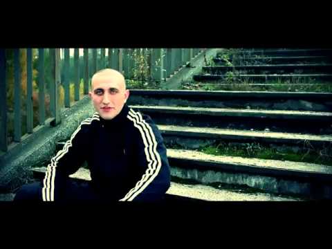 Nie dla wszystkich   Czasem życie się sypie